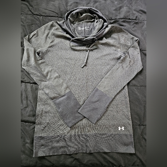 Under Armour LS Top - Picture 2 of 4
